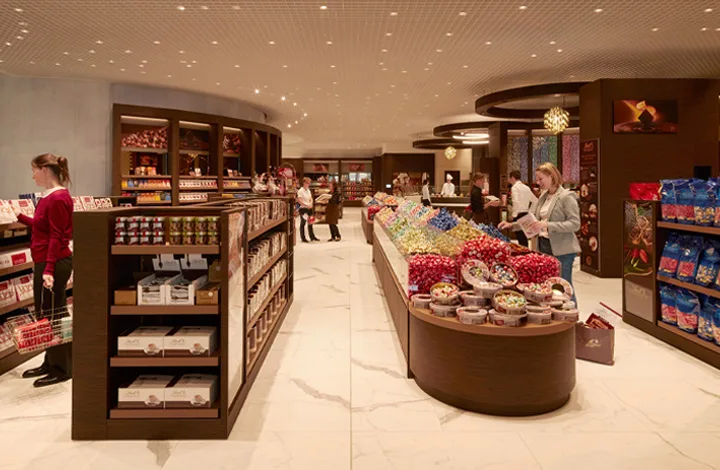 Der über 500m2 grosse Lindt Chocolate Shop Der über 500m2 grosse Lindt Chocolate Shop